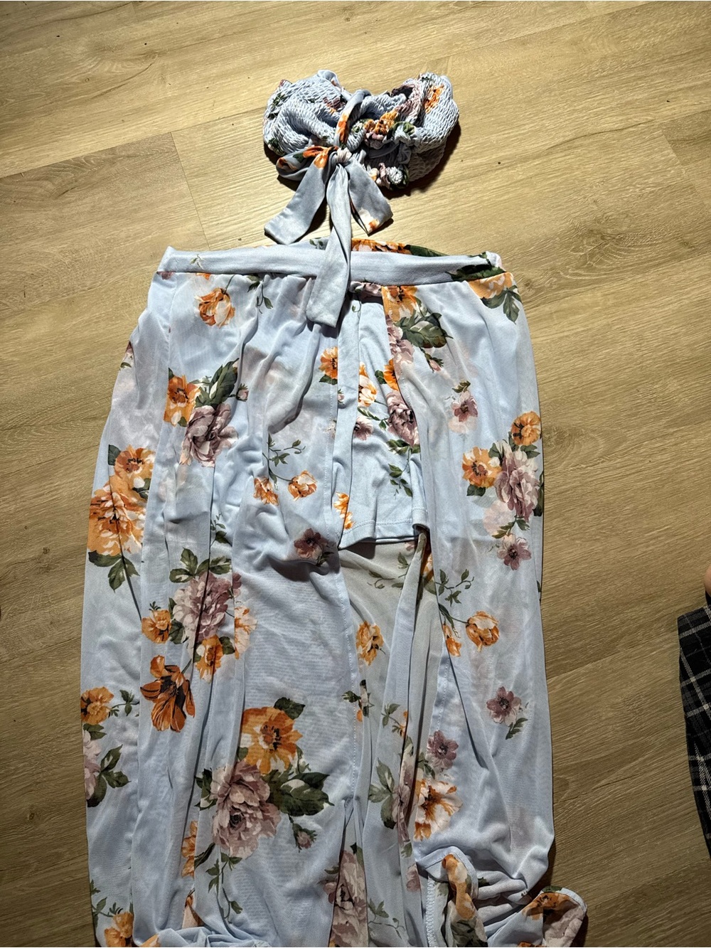 Almost Famous Floral Two Piece Crop Top & Pants Set Size Large
